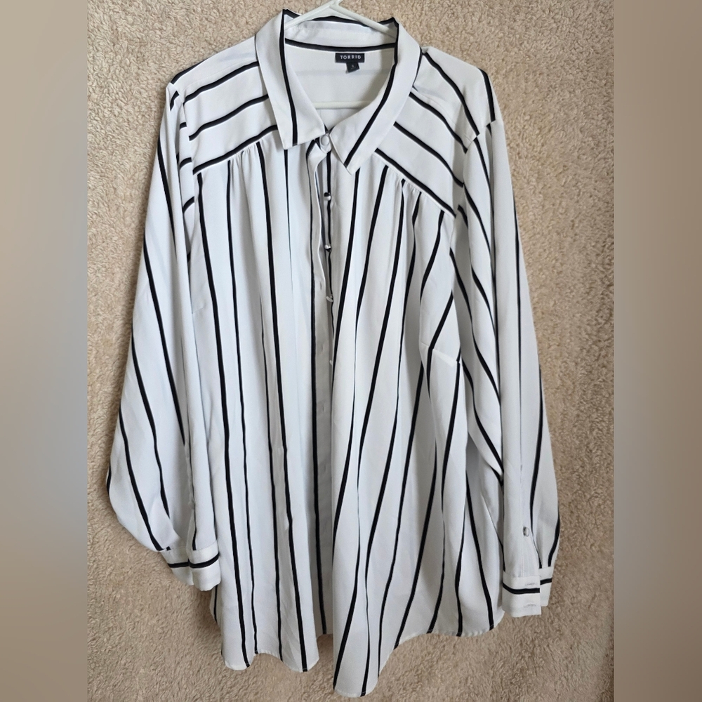 Torrid Black and White Striped Button Down Shirt